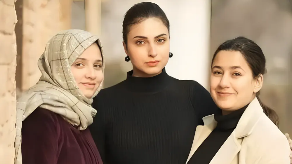 farhana bhatt mother
